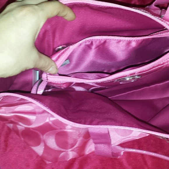 LARGE signature hot pink coach weekender! - Picture 3 of 4