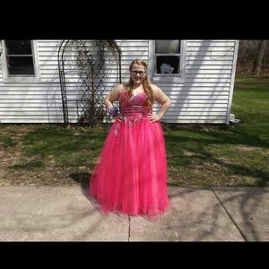 Alyce paris prom dress