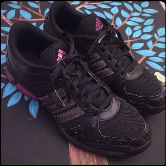 Adidas Women's Black Tennis Shoes Size 9.5