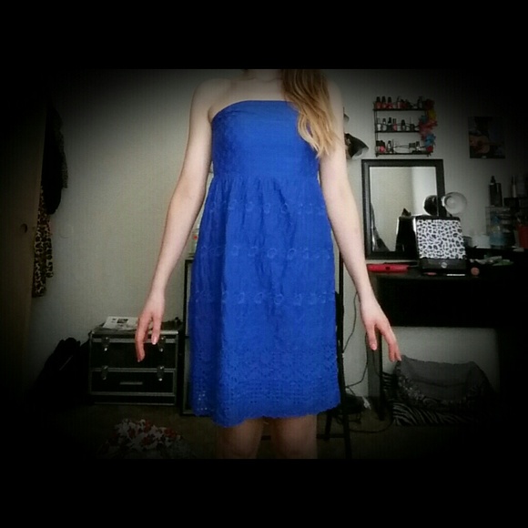 Dress - Picture 2 of 3