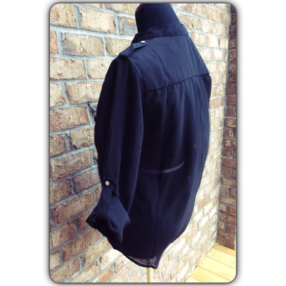 Chiffon Long Sleeve blouse🌹🌿last one!!! - Picture 2 of 3