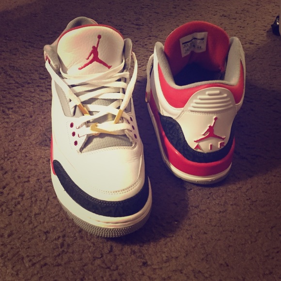 Jordan 3 Fire red 2013