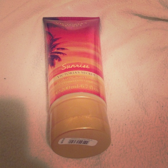 Victoria's Secret body lotion sunrise