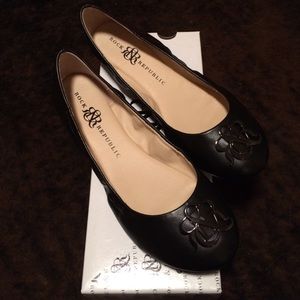 Rock & Republic Black Flats!