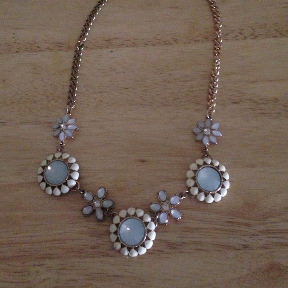 Lc Lauren Conrad necklace