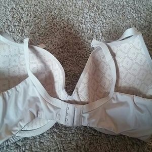 Victoria secret biofit bra