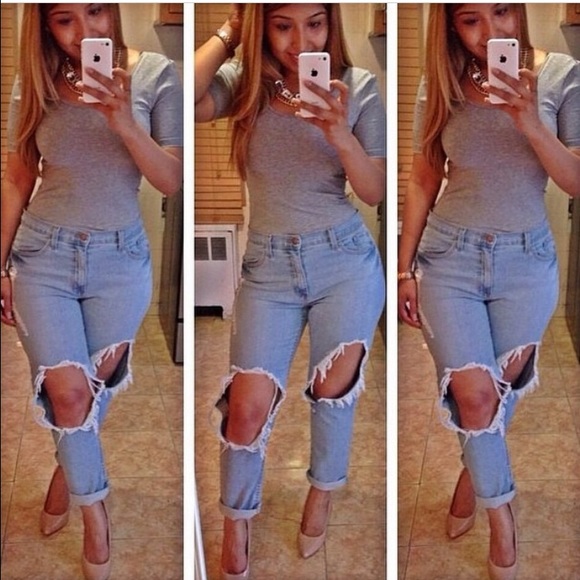 Distressed Boyfriend Jeans