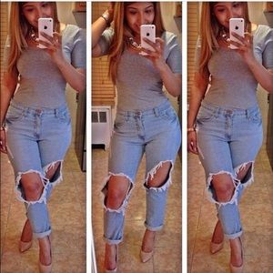 Distressed Boyfriend Jeans