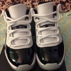 Jordan retro 11 low concord