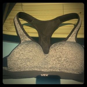 Vsx sports bra full support