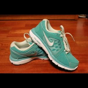 Nike's dual fusion shoes