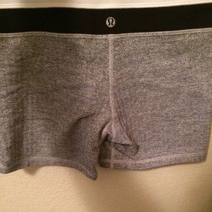 Lululemon groove shorts