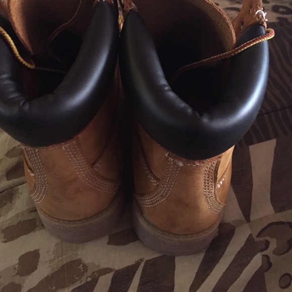 NIB TIMBERLANDS - Picture 3 of 4