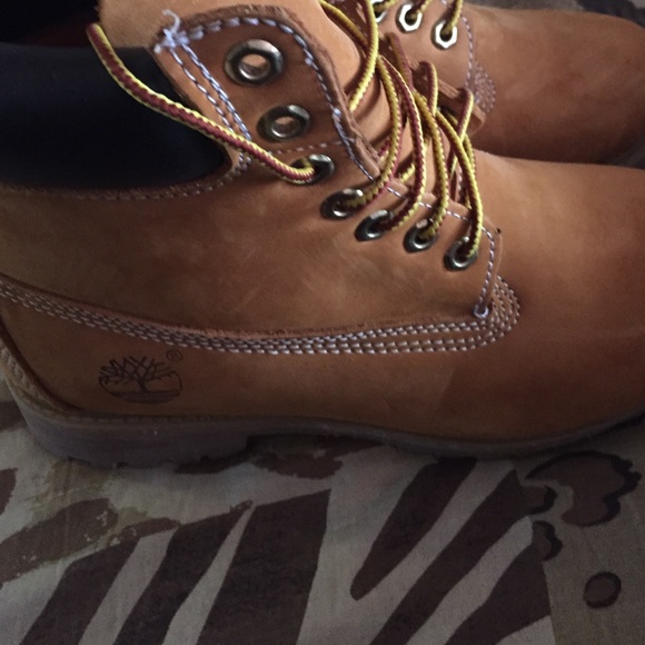 NIB TIMBERLANDS - Picture 4 of 4