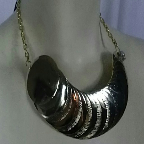Necklace - Picture 2 of 4
