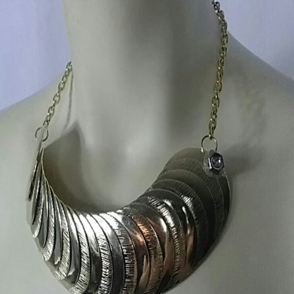 Necklace - Picture 3 of 4
