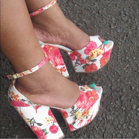 Floral Platforms