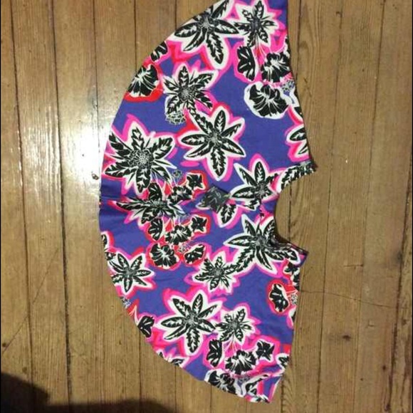 🚫SOLD🚫🎉HP🎉Like New Nasty Gal Electric Skirt! - Picture 4 of 4