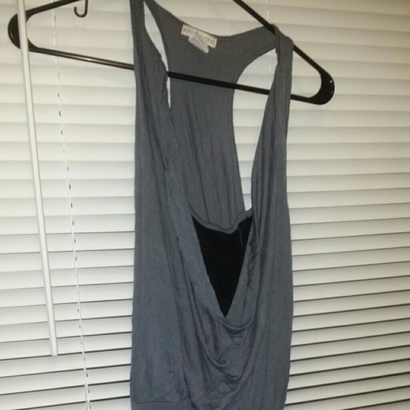 Sleeveless grey and black top!