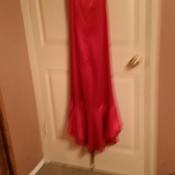 Dress - Picture 3 of 3