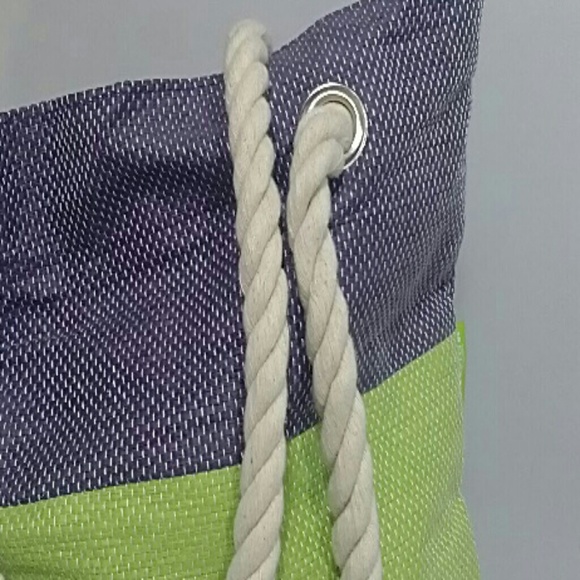 Tote - Picture 3 of 4