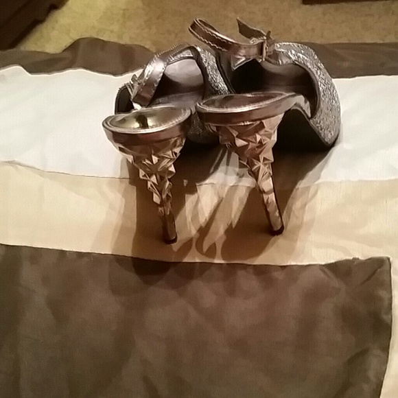 Shoes - Picture 2 of 2