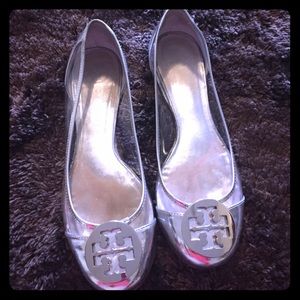 Authentic tory burch size 8 silver