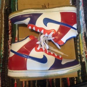 Nike Dunks child size 6.5 women's 8