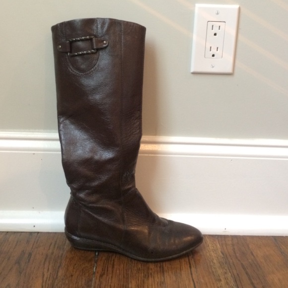 Brown boots