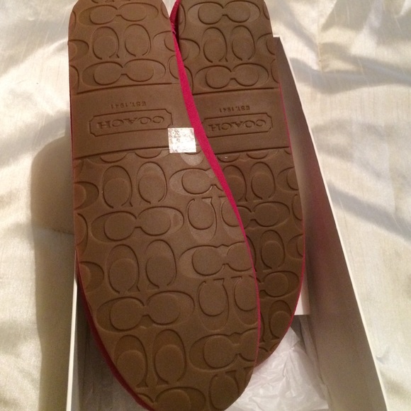 BNIB Coach Alisha Suede Raspberry Slippers - Picture 2 of 3