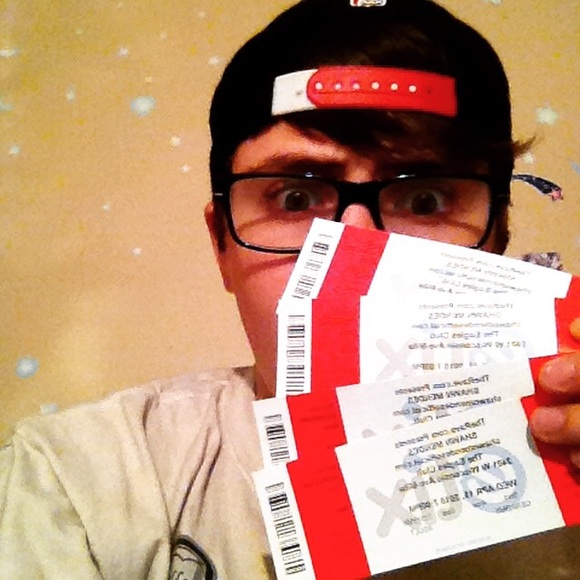🎉 SHAWN MENDES TICKETS🎉 - Picture 2 of 2