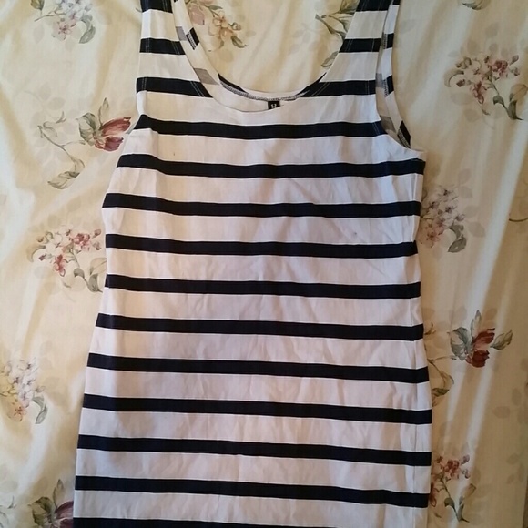 Bodycon dresses - Picture 3 of 4