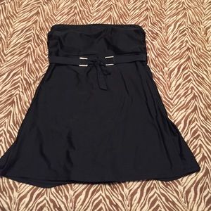 Black Belted Swimdress Sz Large super slimming!
