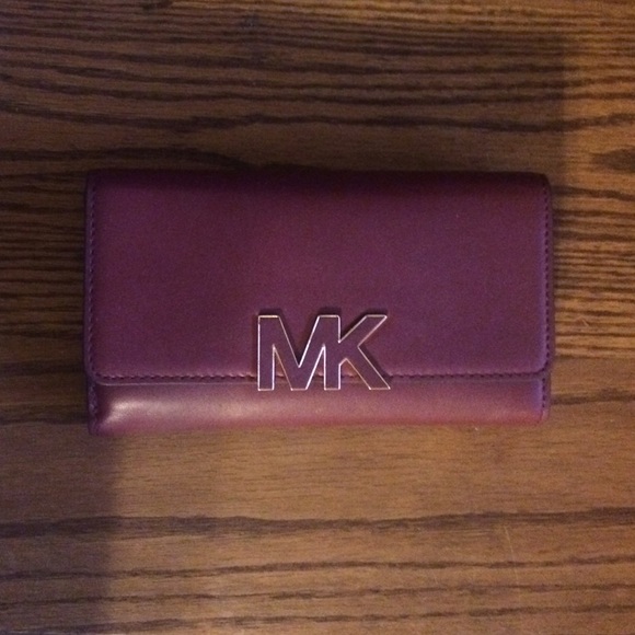 Michael Kors wallet