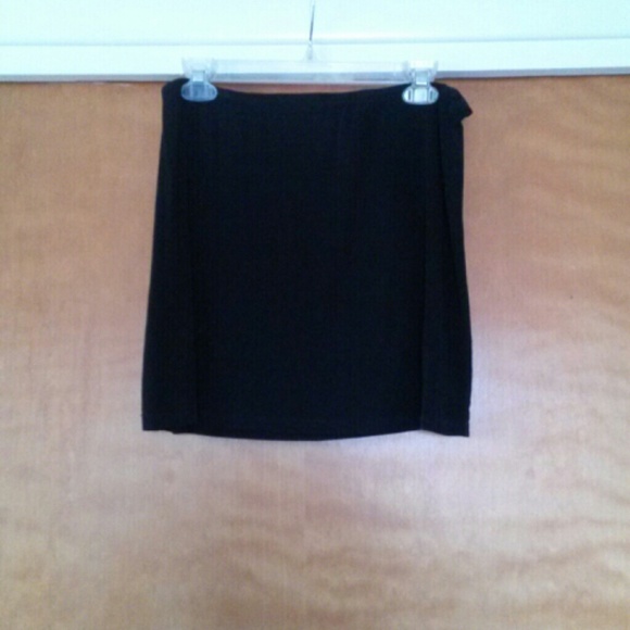 Black stretchy skirt