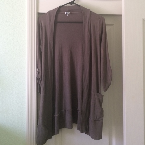 SPLENDID Taupe Sweater 💕 Size M
