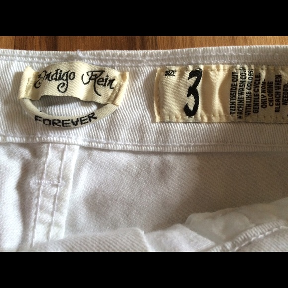 White jean shorts - Picture 2 of 3