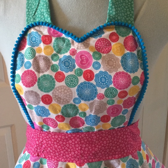 Colorful Retro Apron - Picture 2 of 4