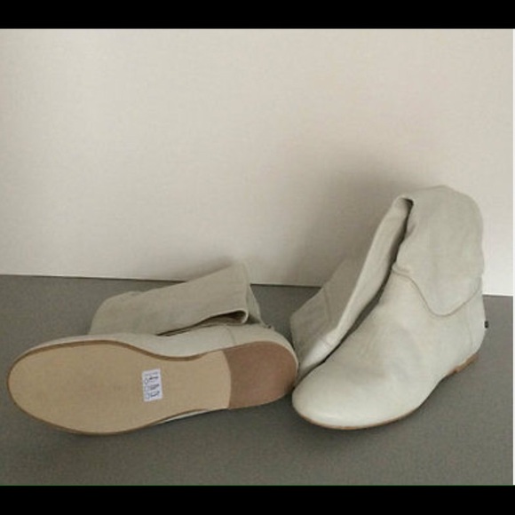 Costume National Boots - Picture 2 of 3