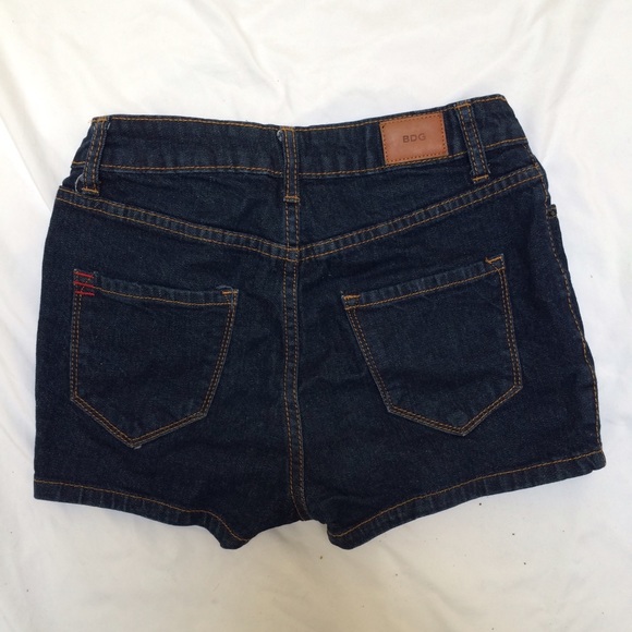 UO bdg shorts - Picture 2 of 2