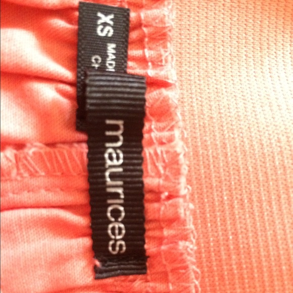 Coral skirt - Picture 2 of 2