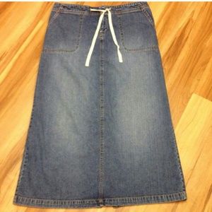 Denim skirt