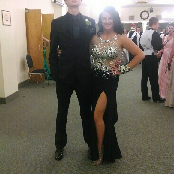 Prom dress/pageant dress - Picture 3 of 4