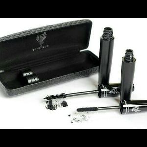 NEW younique 3D fiber lash