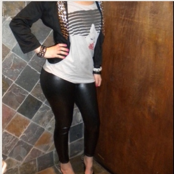 Liquid leggings