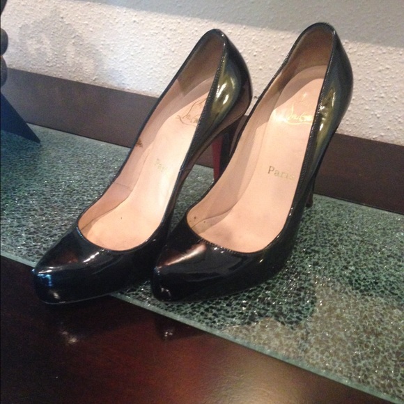 ⛔️⛔️SOLD TRADESY⛔️⛔️ Christian Louboutin Rolando