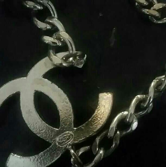 *SOLD ON TRADESY* Chanel Silver Chain Link Belt - Picture 3 of 4
