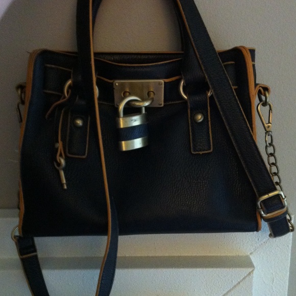 Melie Bianco handbag