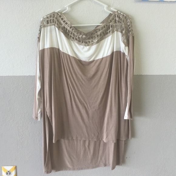 Tan/cream block shirt with detail shoulders - Picture 1 of 2