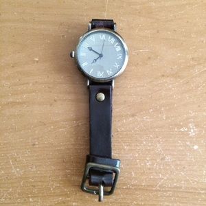 Fashion brown leather watch